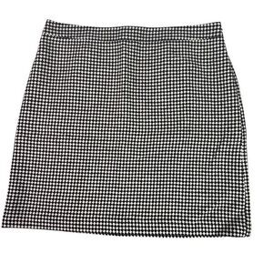 Talbots Women's size 16P Black White Checkerboard Print Skirt